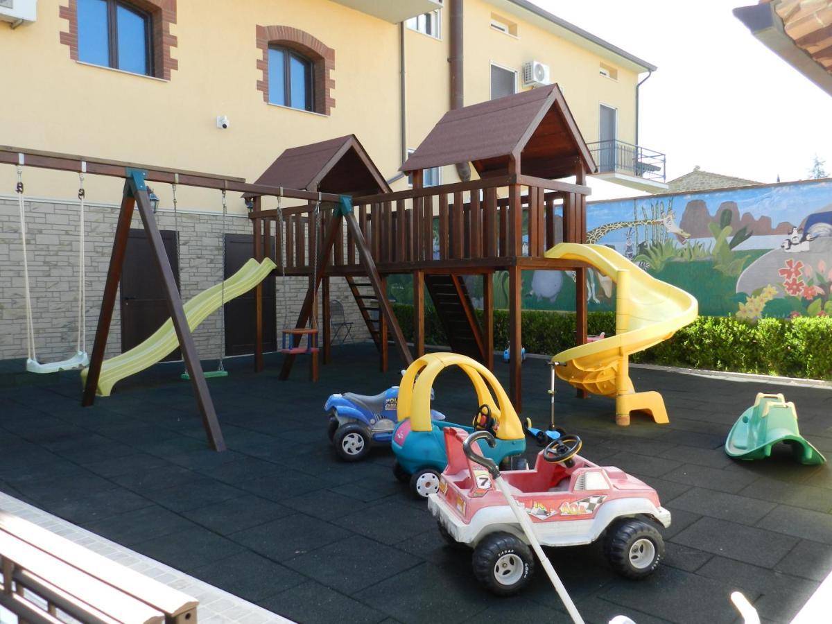 Appartamenti Brufa Civico 13/17 Exteriör bild